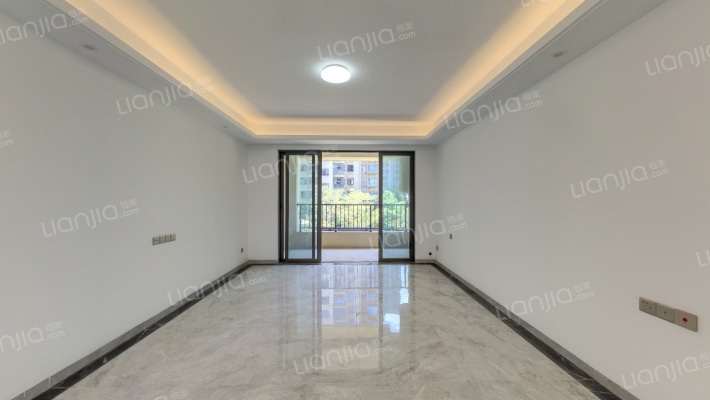 湖畔学苑二手房实景图