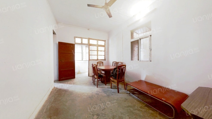 体委家属院二手房实景图