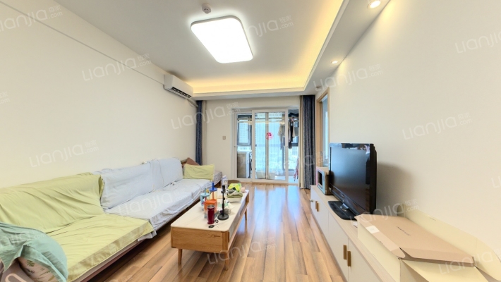 万科城市之光南区二手房实景图