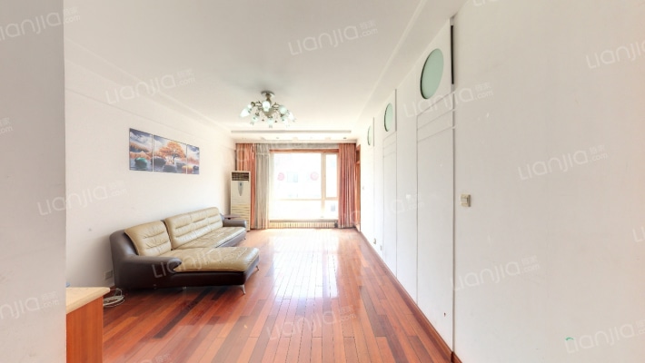 名贵山庄华夏园二手房实景图