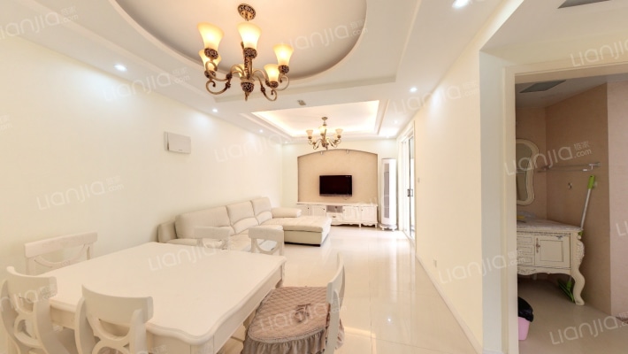 太湖国际一街区珀丽南岸二手房实景图