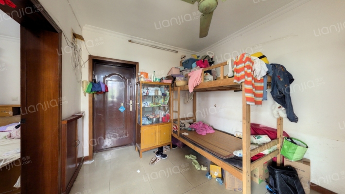 高东新村二手房实景图