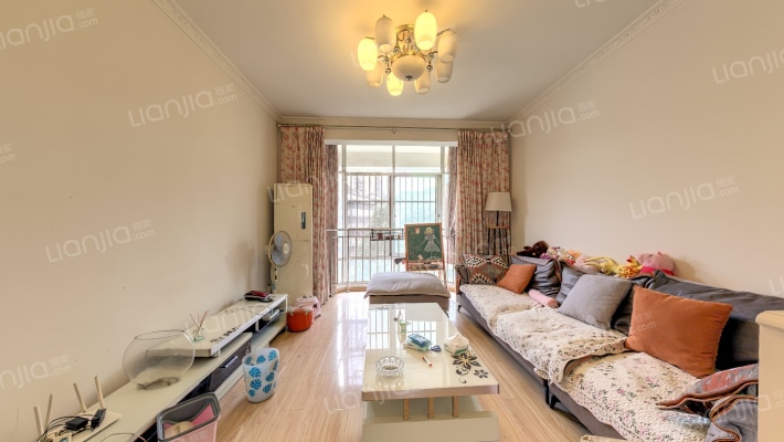 亲河名居C区二手房实景图