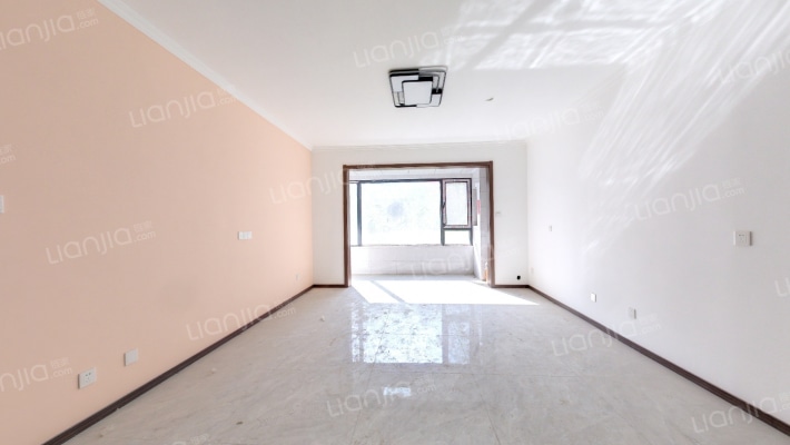 御湖蓝湾二手房实景图