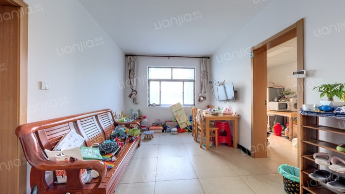 灵岩新村二手房实景图