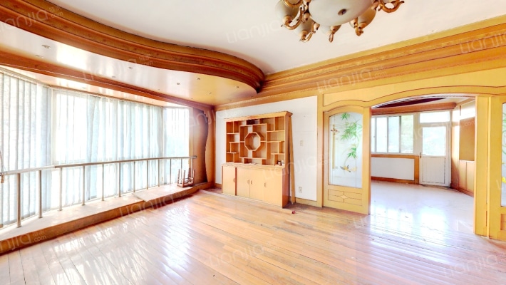 日月花园二手房实景图