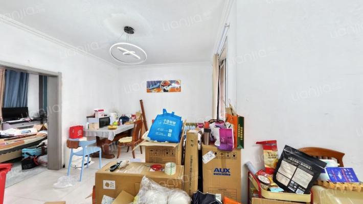 新安花苑一区二手房实景图