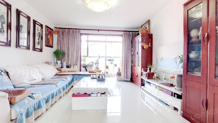 荣泰尚都二手房实景图