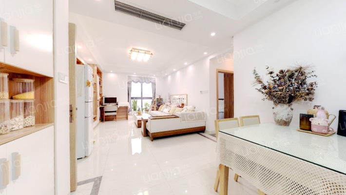 润莱金座二手房实景图