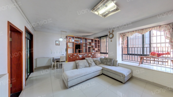 凤凰城一期二手房实景图