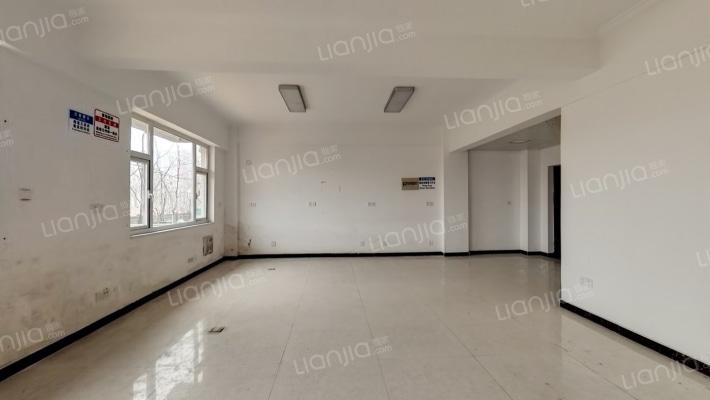 金相新尚城二手房实景图