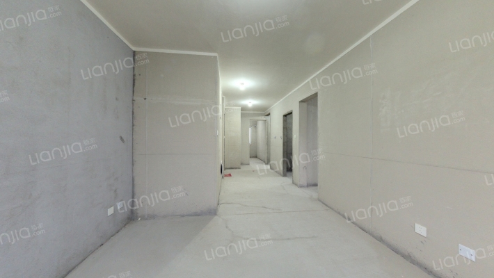 新城公园尚府二手房实景图