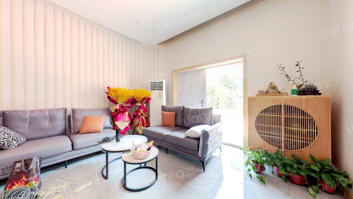 霖雨山庄二手房实景图