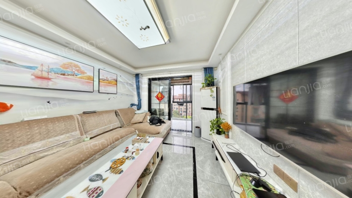 大地伊丽雅特湾二手房实景图