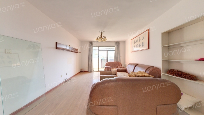 新亚洲体育城水木清华二手房实景图