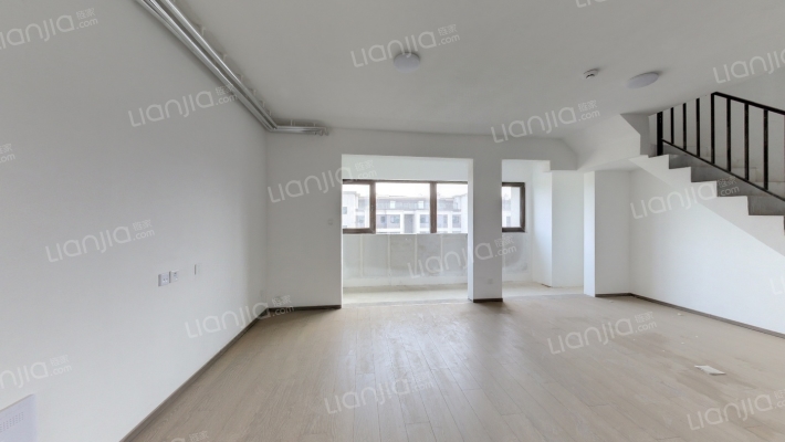 龙湖青云阙二手房实景图