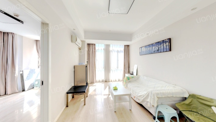 绿地蓝海微公馆二手房实景图