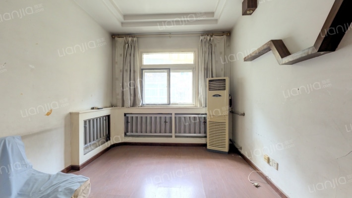 伏牛路124号二手房实景图