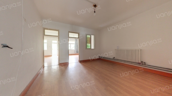 三里庄6号院二手房实景图