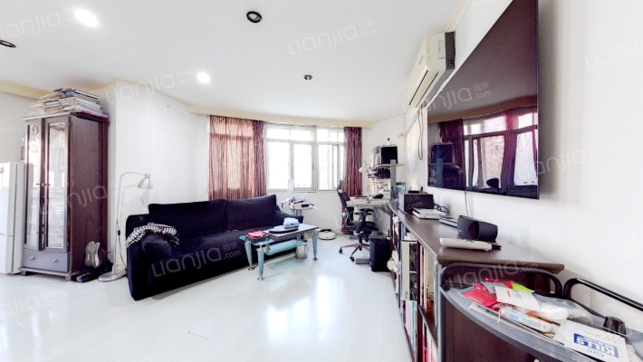 华山路748号二手房实景图