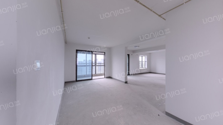 芳华景苑二手房实景图