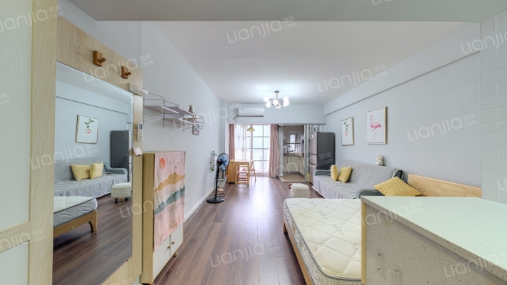 绅蓝都市公寓二手房实景图