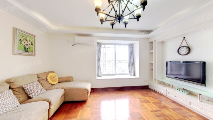 海滨广场二手房实景图