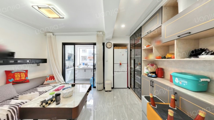 钢圈厂家属院二手房实景图