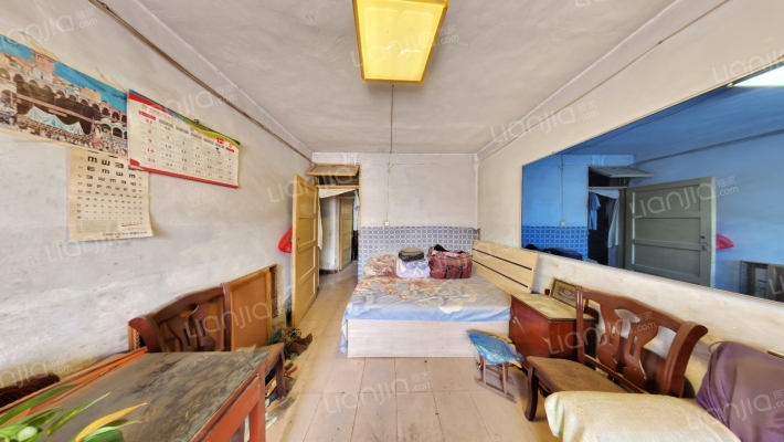 一只船小学家属院二手房实景图