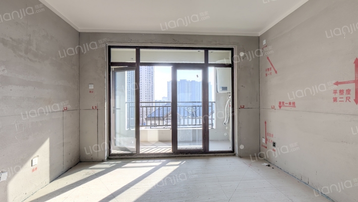 天伦湾凤麟府二手房实景图