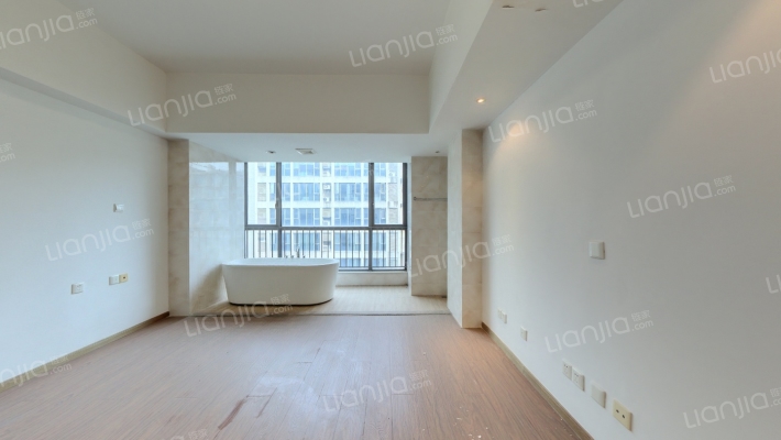 汤城东郡广场二手房实景图