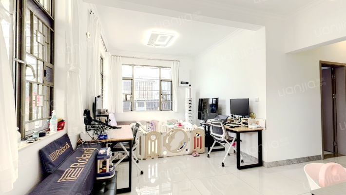 爱伦中心二手房实景图