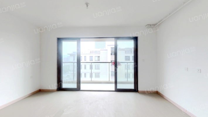 中南君启二手房实景图