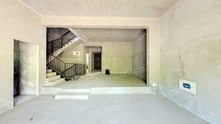 潮白河孔雀城华园二手房实景图