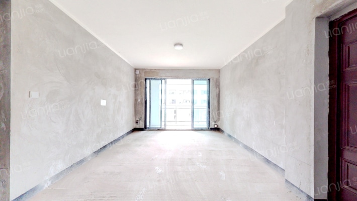 荣安林语春风A区二手房实景图