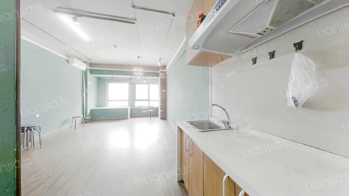 积玉桥万达SOHO二手房实景图