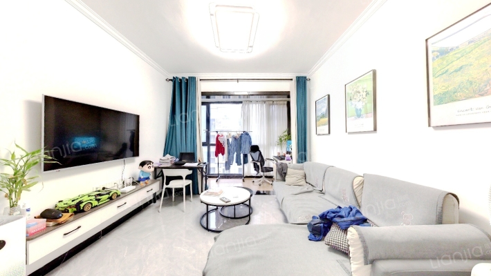 东魅蓝山郡二手房实景图