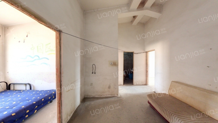 和泰八区二手房实景图