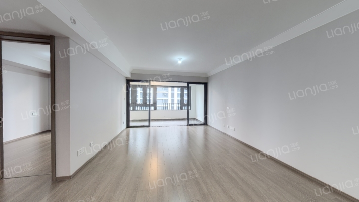 观山隐秀二手房实景图