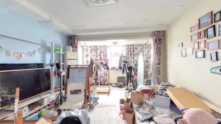 越新公寓二手房实景图