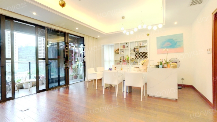 万科翡丽山二手房实景图