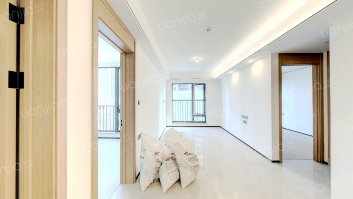 保利国贸沁原二手房实景图