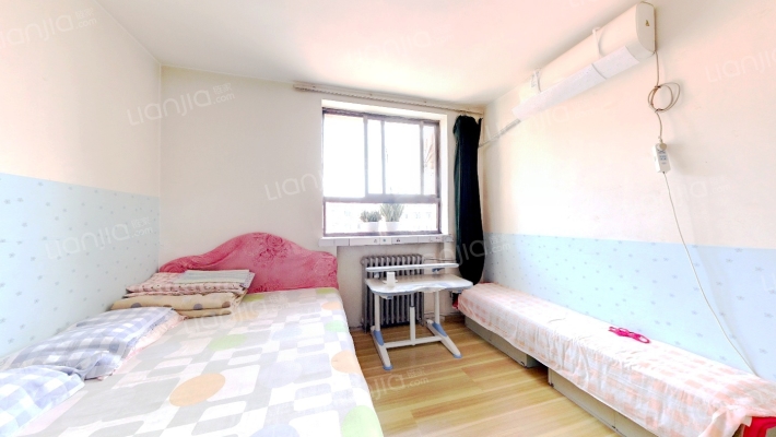 33中家属楼二手房实景图