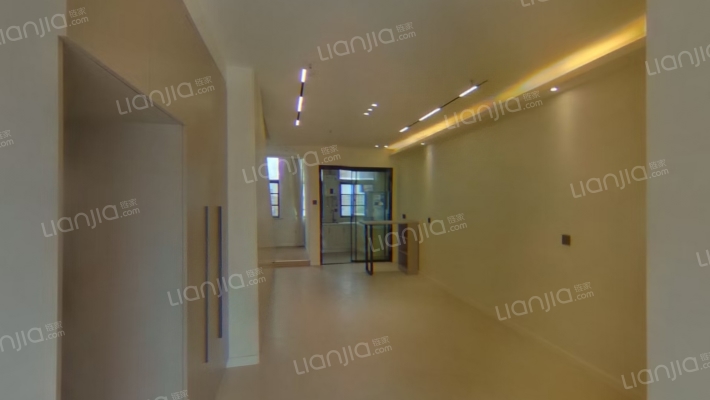 卫真农贸城二手房实景图