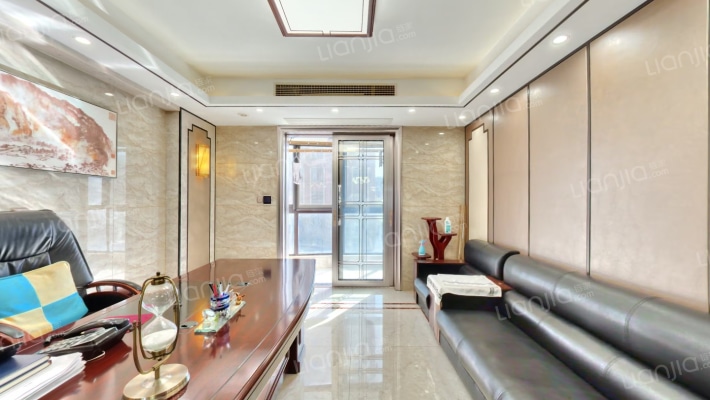 湖畔公寓二手房实景图