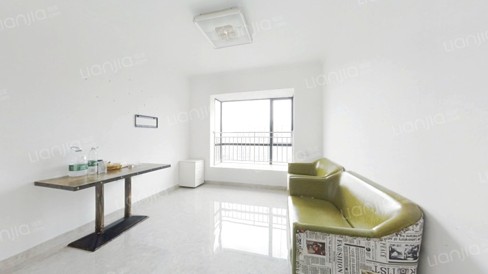 中港华庭二手房实景图