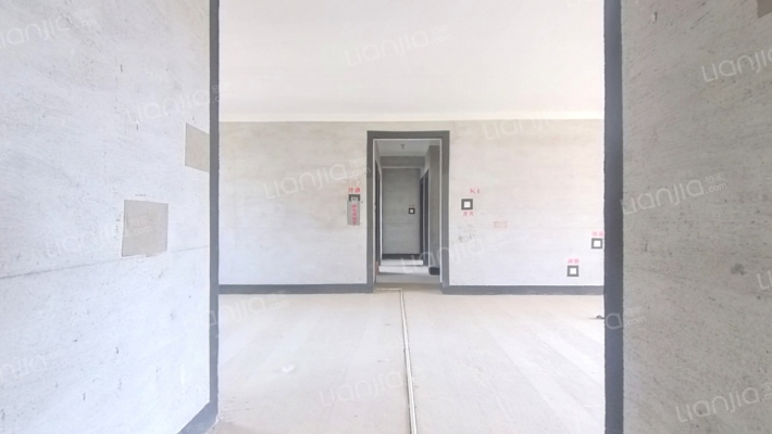 建业迎宾上院北苑二手房实景图