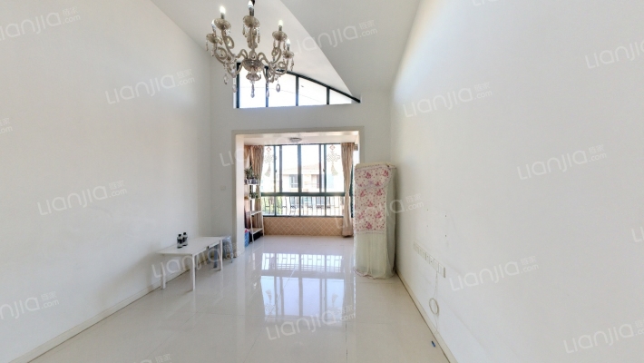 浦发绿城浦三路2801弄二手房实景图