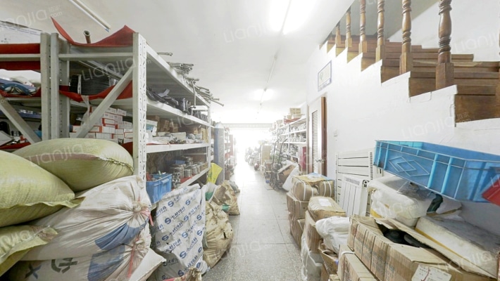 东方鑫乾大厦二手房实景图