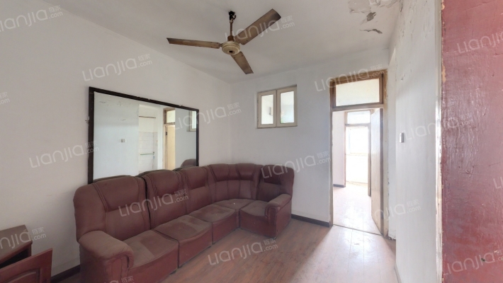 迎宾路14号院二手房实景图